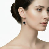 Arete de Plata con Flor Pavonada