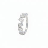Anillo de Plata con Cuadros de Circonia