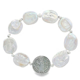 Pulsera de Perla Biwa con Medalla de San Benito