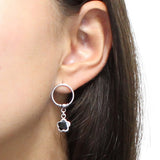 Arete Flor de Circonia con Plata Pavonada