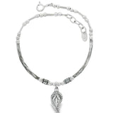 Pulsera Rigida de Plata con Dije de Hoja