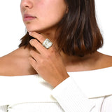 Anillo de Flor de Plata con Circonia y Chapa de Oro