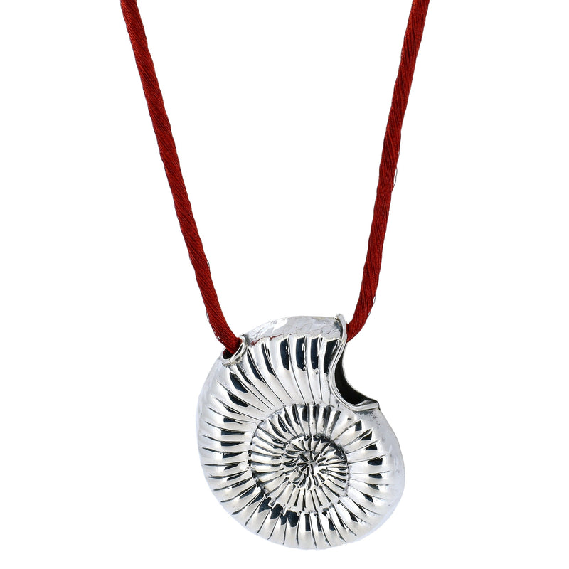 Collar De Seda Japonesa Con Dije De Caracol