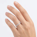 Anillo Beatrix Media Churumbela de Diamantes Corte Marquesa, Pera y Redondo 0.42ct, Oro 10K